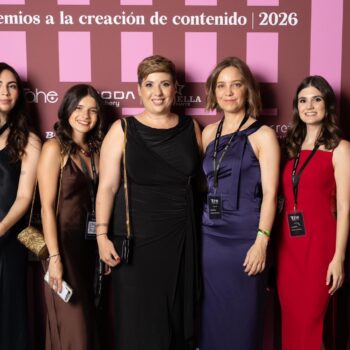 Tahe refuerza su presencia en el entorno digital como marca patrocinadora de los Premios Brilla Tahe en los Premios Brilla organizados por Miriam Alegría y Anabel