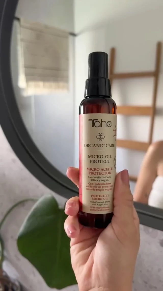 ☀️ ¿Proteger la piel en #verano? ¡Claro que sí!
💁‍♀️ ¿Y el #cabello? También lo necesita, ¡y lo merece!

Nuestra amiga Raquel lo tiene claro: en esta época del año, se planta frente al cloro, la sal y el sol, con Organic Care Solar de #Tahe.
Gracias a esta línea capilar, su melena sobrevive a los chapuzones, a los rayos UV... ¡y hasta a los días de viento en la playa!

✨ Resultado: pelazo sano, brillante y feliz, incluso en vacaciones.
Porque cuidar el pelo no es un capricho, es una necesidad y un gustazo. 😎
.
.
.
.
#Tahelovers #beautifyingyourlife #sun #summer #hair #haircare #sinsulfatos #vegan #sinparabenos #sinsiliconas #proteccionsolar
